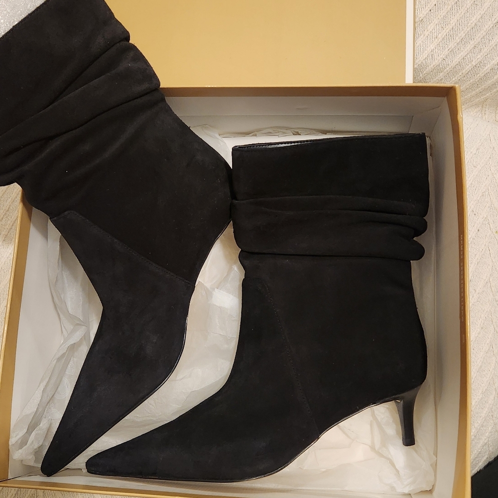 Michael Kors Elegant Black Suede Pointed Kitten Heeled Boots